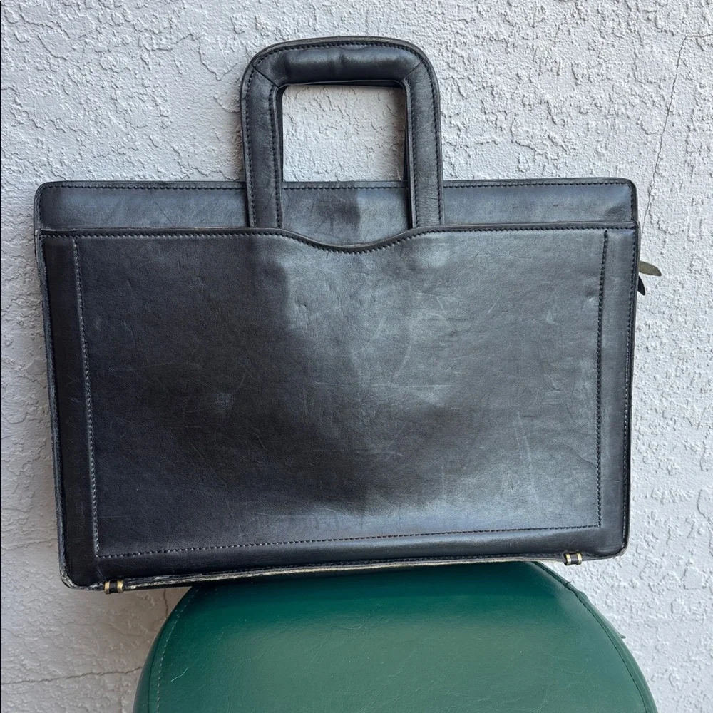 Elegant Brown Leather Men's Briefcase 💼
